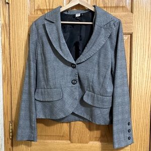 Cute! Gray & Black Blazer Size XL